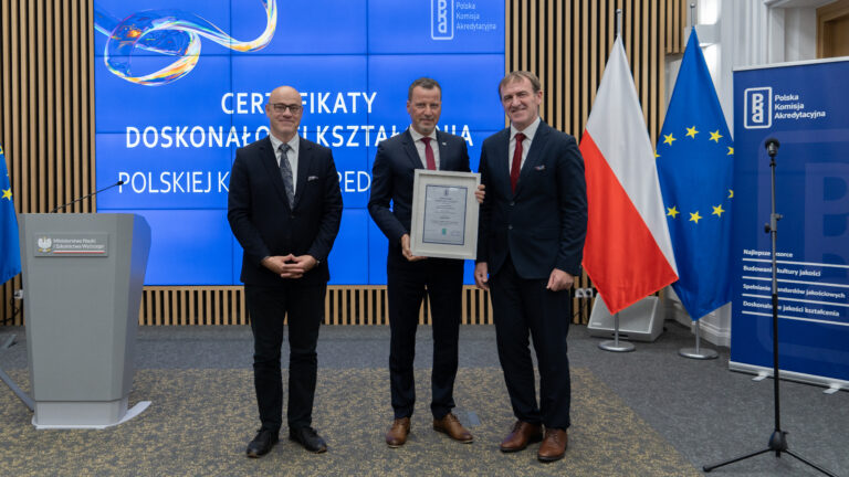 Pielęgniarstwo uhonorowane Certyfikatem Doskonałości Kształcenia