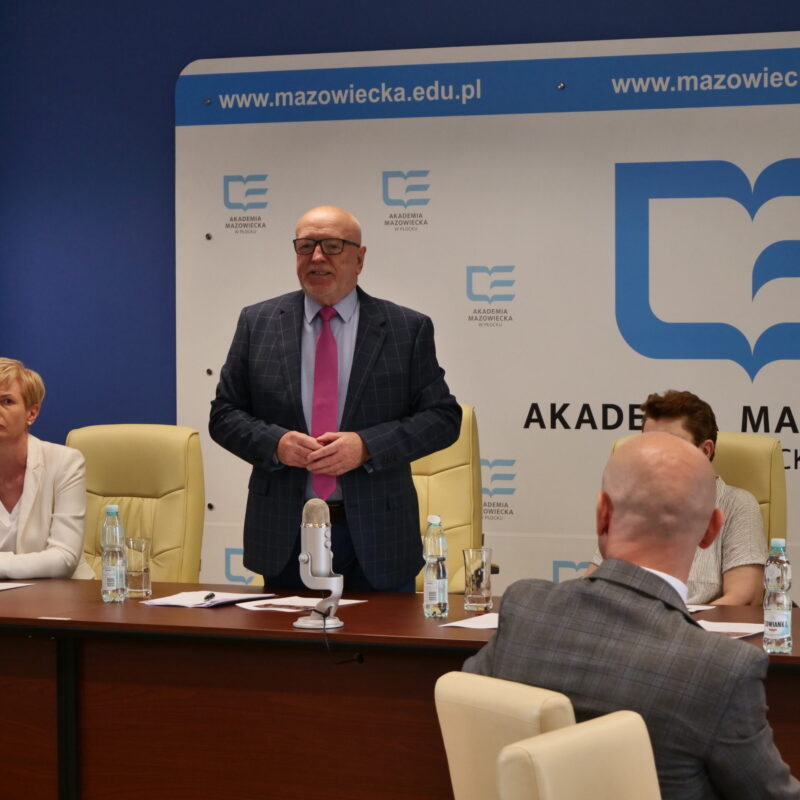 Sympozjum na temat NORDEN: Historia, Współczesność, Sąsiedzi w Akademii Mazowieckiej w Płocku