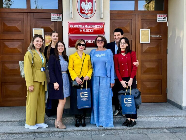 Wizyta nauczycieli akademickich i studentów z Gruzji i Turcji w Collegium Medicum w ramach Erasmus +