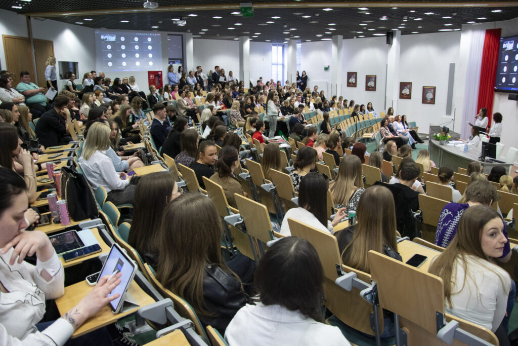 Aula pełna uczestników