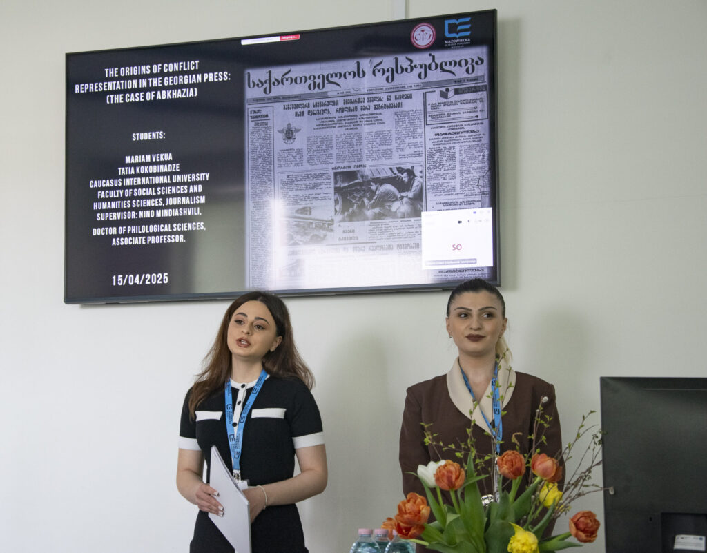 Studentki prelegentki z za granicy podczas prezentowania badań